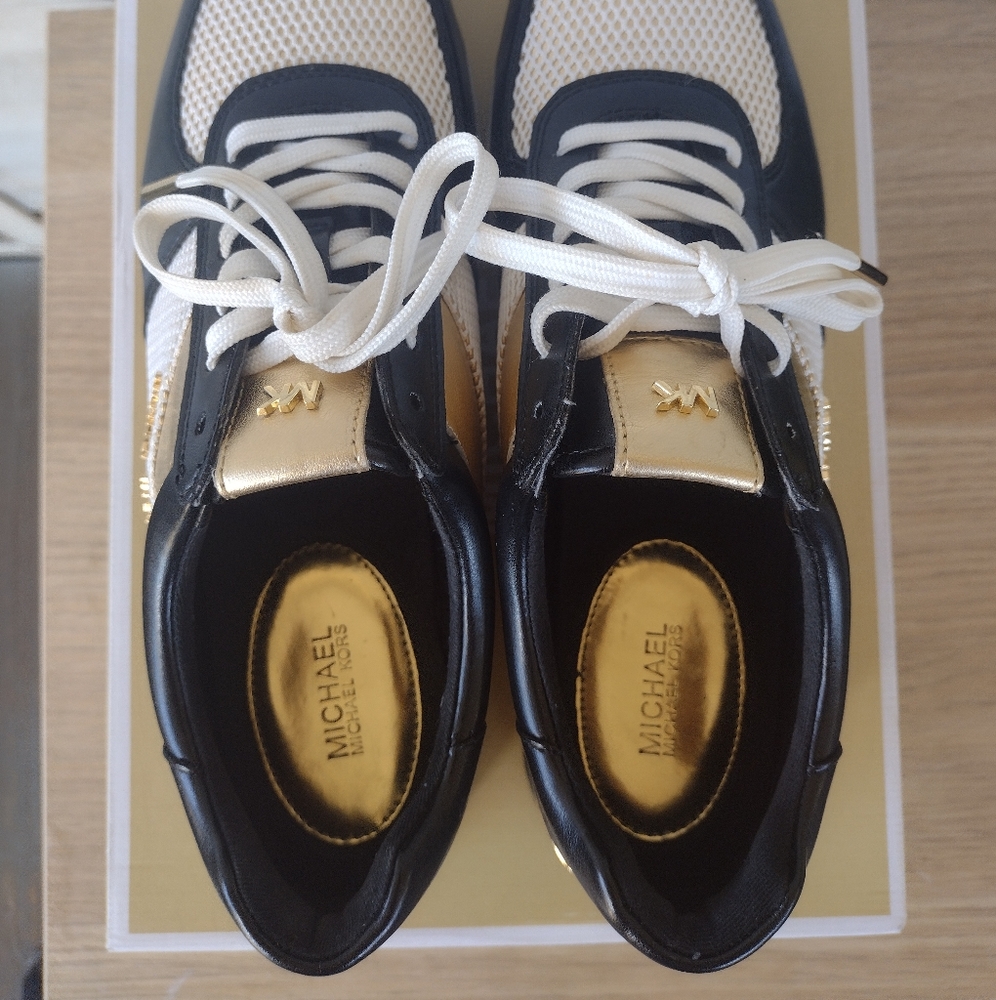 Michael Kors Allie Black/Gold  Trainer Sneakers 9M - Picture 6 of 10
